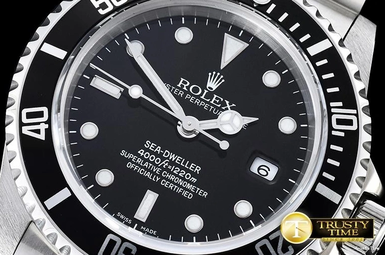 0304 ROLSD061 – SeaDweller UrbanChic 1020